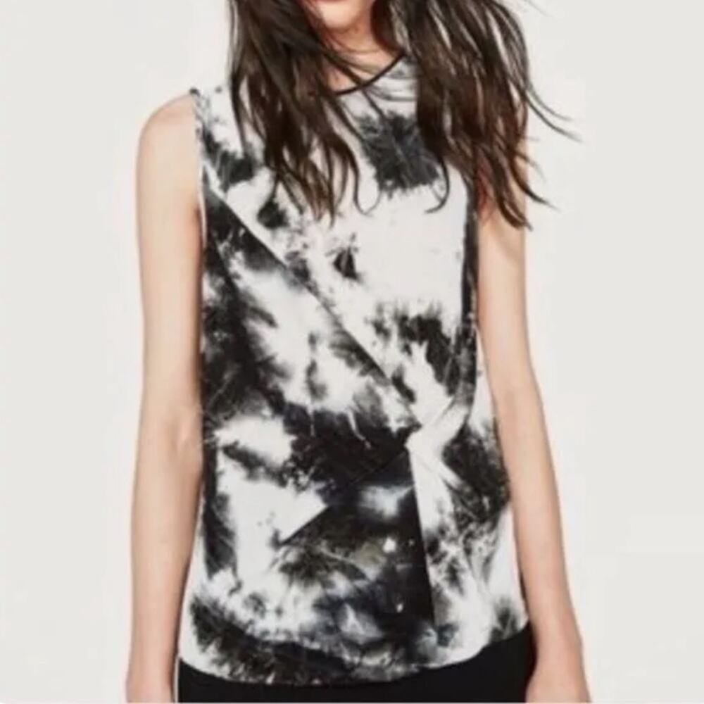 Zara Black & White Tie Dye Pleated Plisse Sleeveless Twist Top Size L